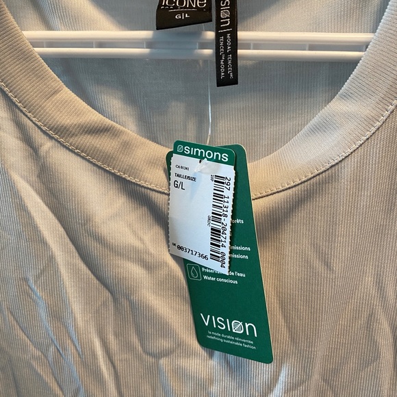 Large Grey tank top - Picture 2 of 3